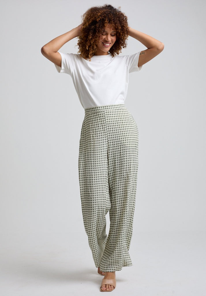 Lily and Lionel Leon Trouser Star Houndstooth Print – trousers by Lily and Lionel, available to rent from Hirestreet