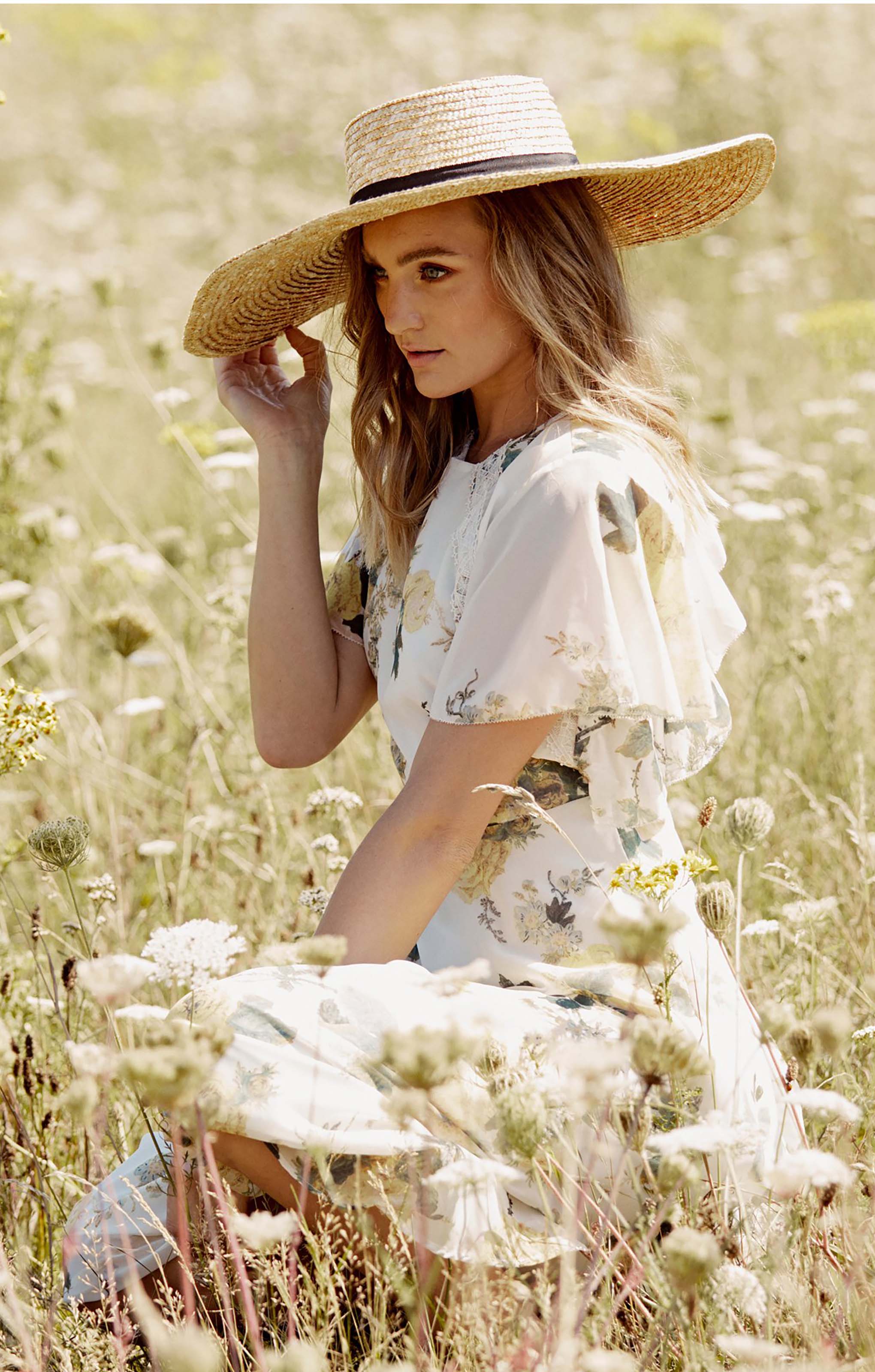 Hope & Ivy Carmel Open Back Dress