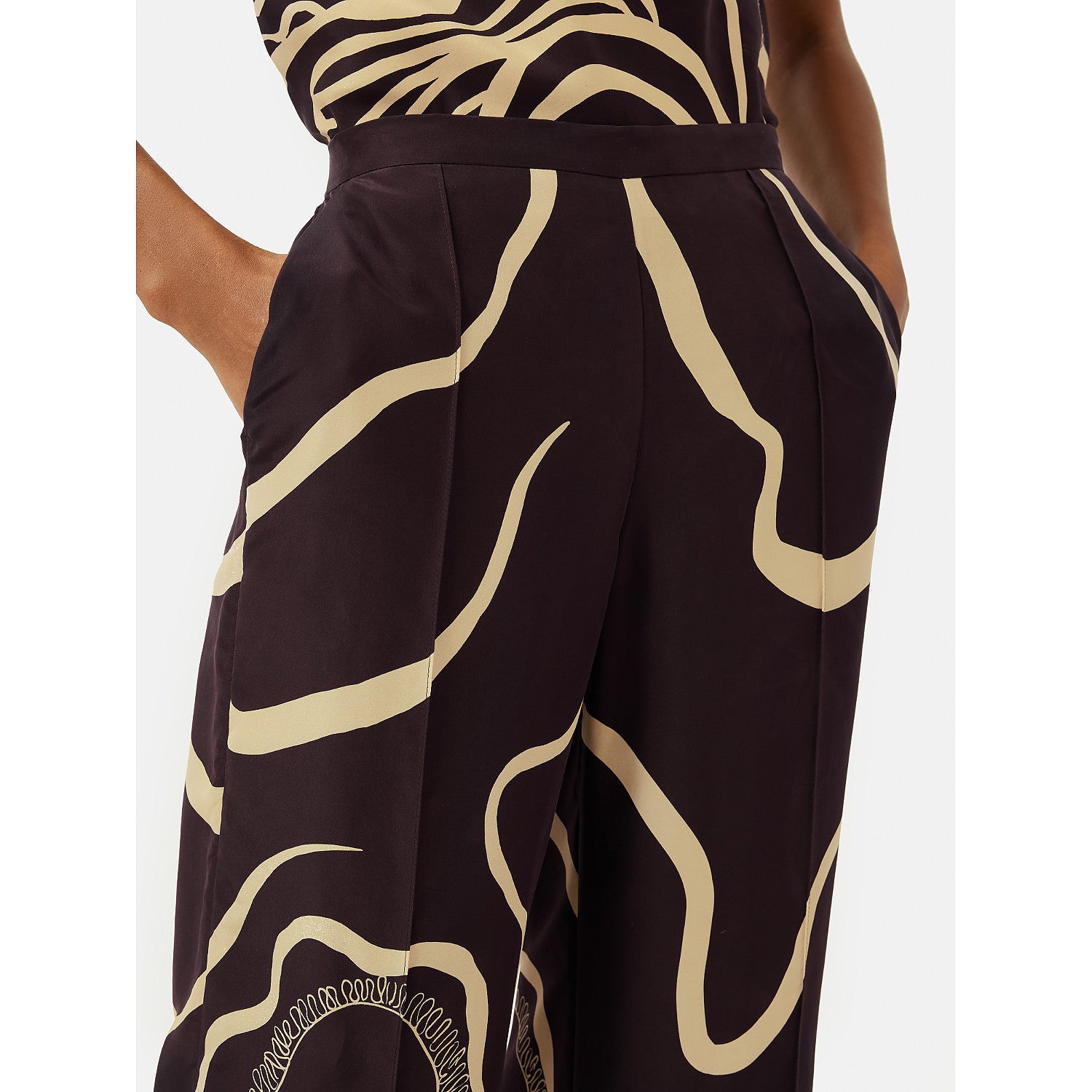 Jigsaw Sharan Ranshi Silk Trouser – trousers by Jigsaw, available to rent from Hirestreet