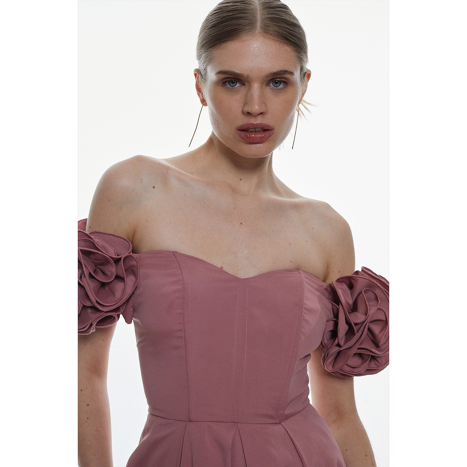 Karen Millen Taffeta Rosette Corseted Woven Midi Dress – dresses by Karen Millen, available to rent from Hirestreet