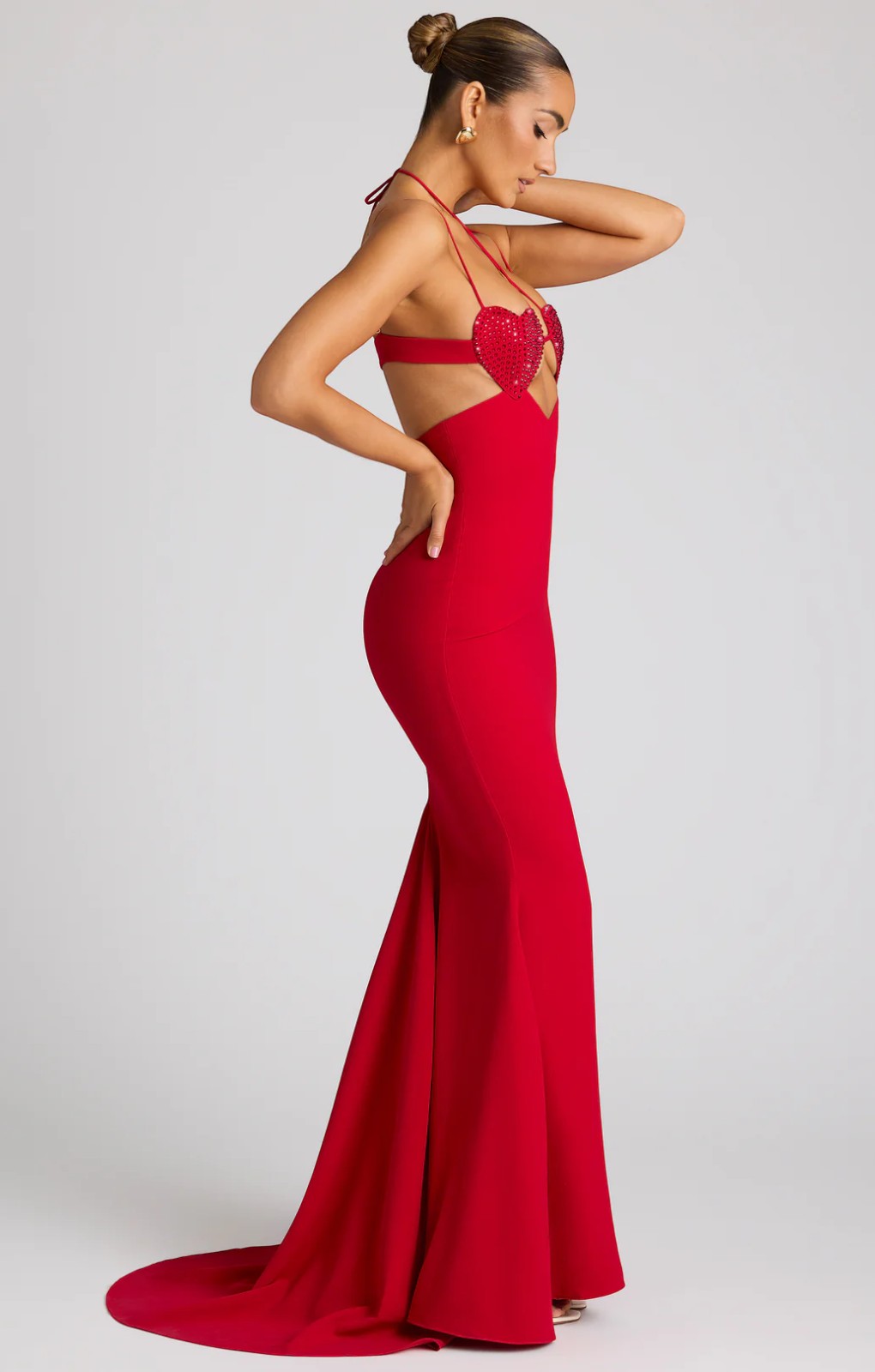 Oh Polly Serena Embellished Heart Cup Detail Evening Gown in Fire Red