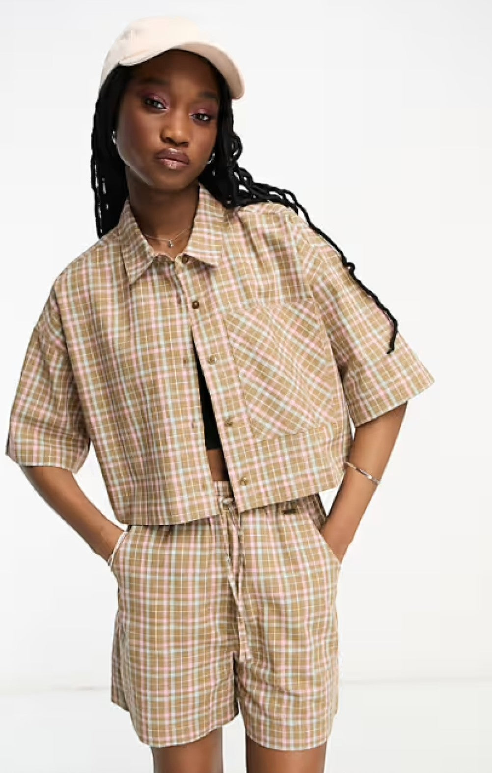 Barbour X Asos Summer Linen Crop Shirt In Tartan – tops by Barbour, available to rent from Hirestreet