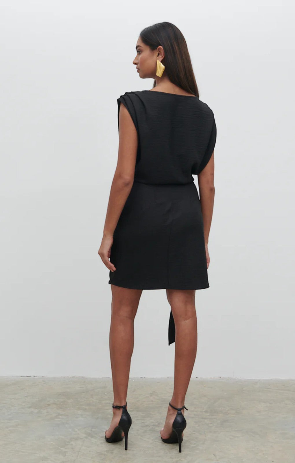 Pretty Lavish Dana Mini Dress in Black – dresses by Pretty Lavish, available to rent from Hirestreet