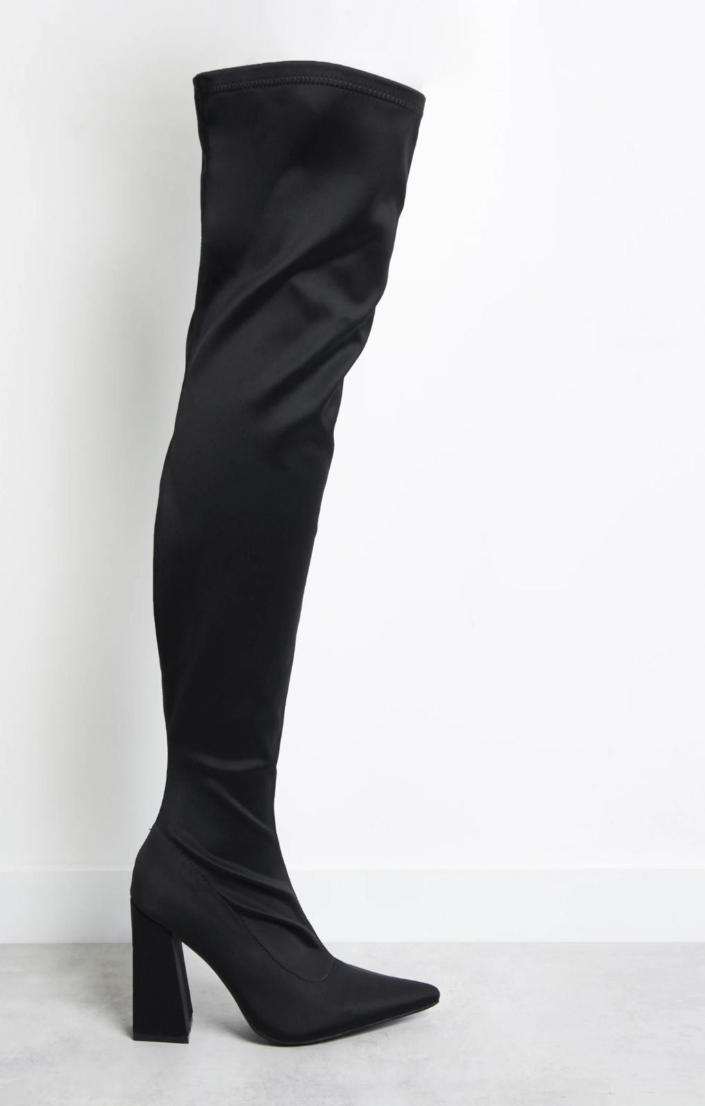 Glamorous Block Heel Knee Boot In Black – shoes by Glamorous Wide Fit, available to rent from Hirestreet