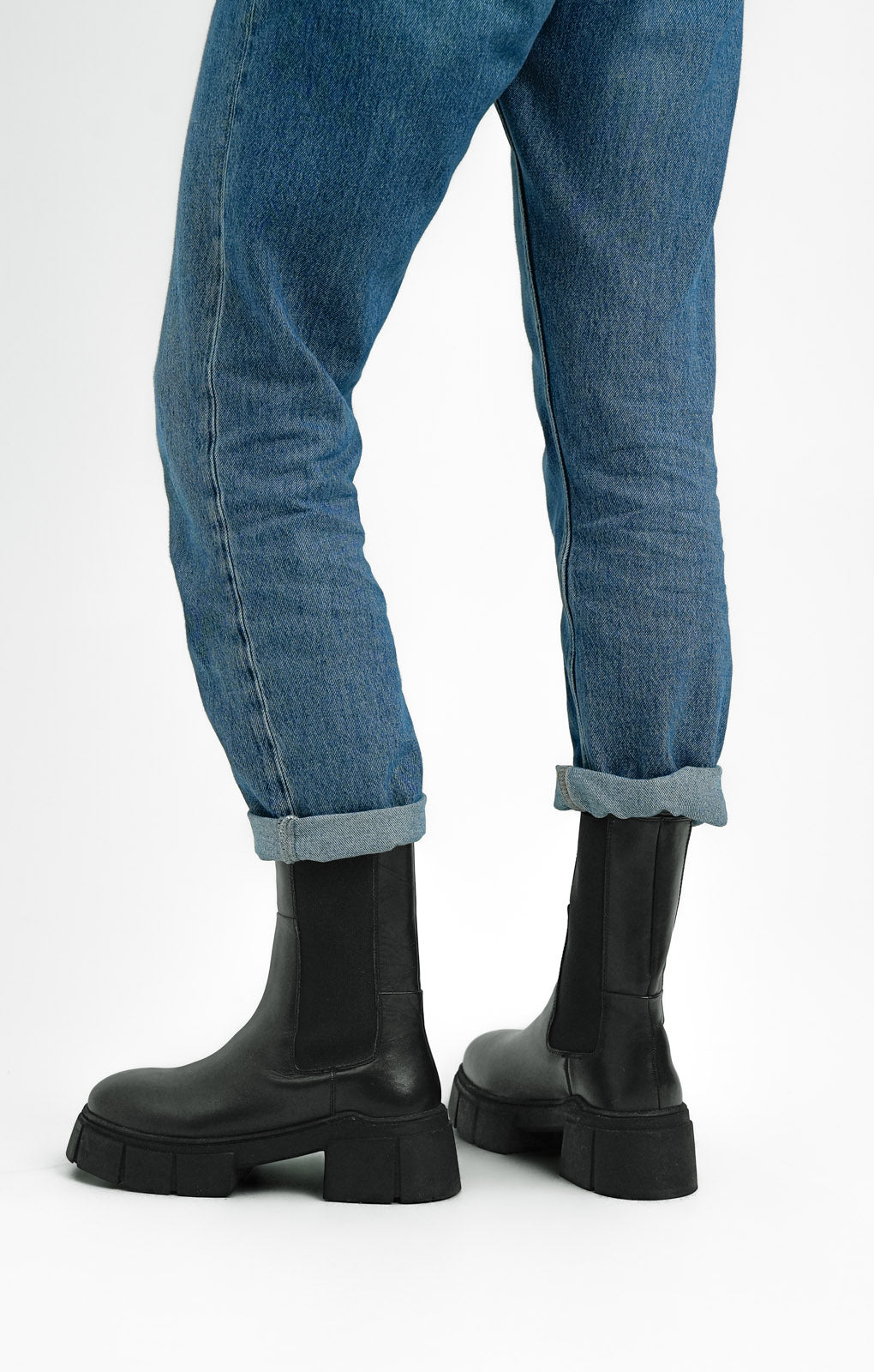 ASOS DESIGN Adelphi Premium Leather Chelsea Boots In Black