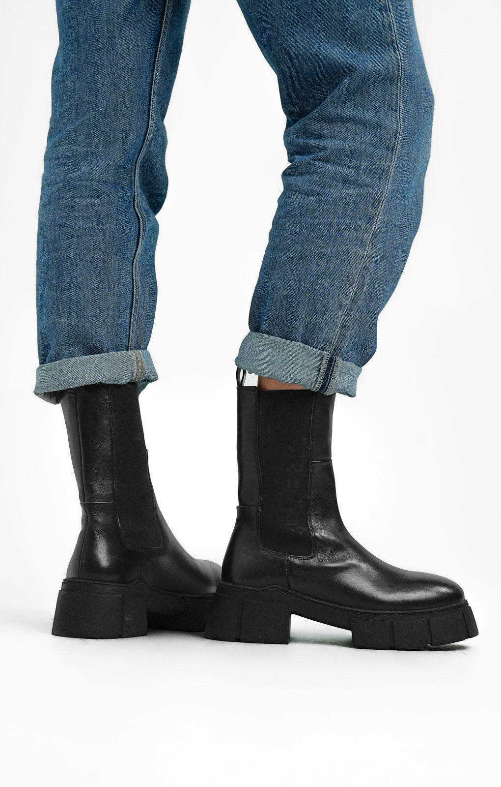 ASOS DESIGN Adelphi Premium Leather Chelsea Boots In Black