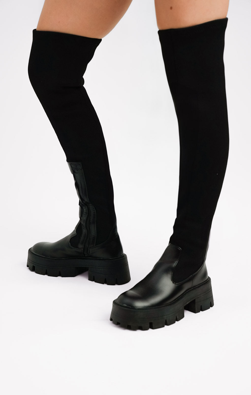 ASOS DESIGN Kellis Chunky Flat Over The Knee Boots In Black