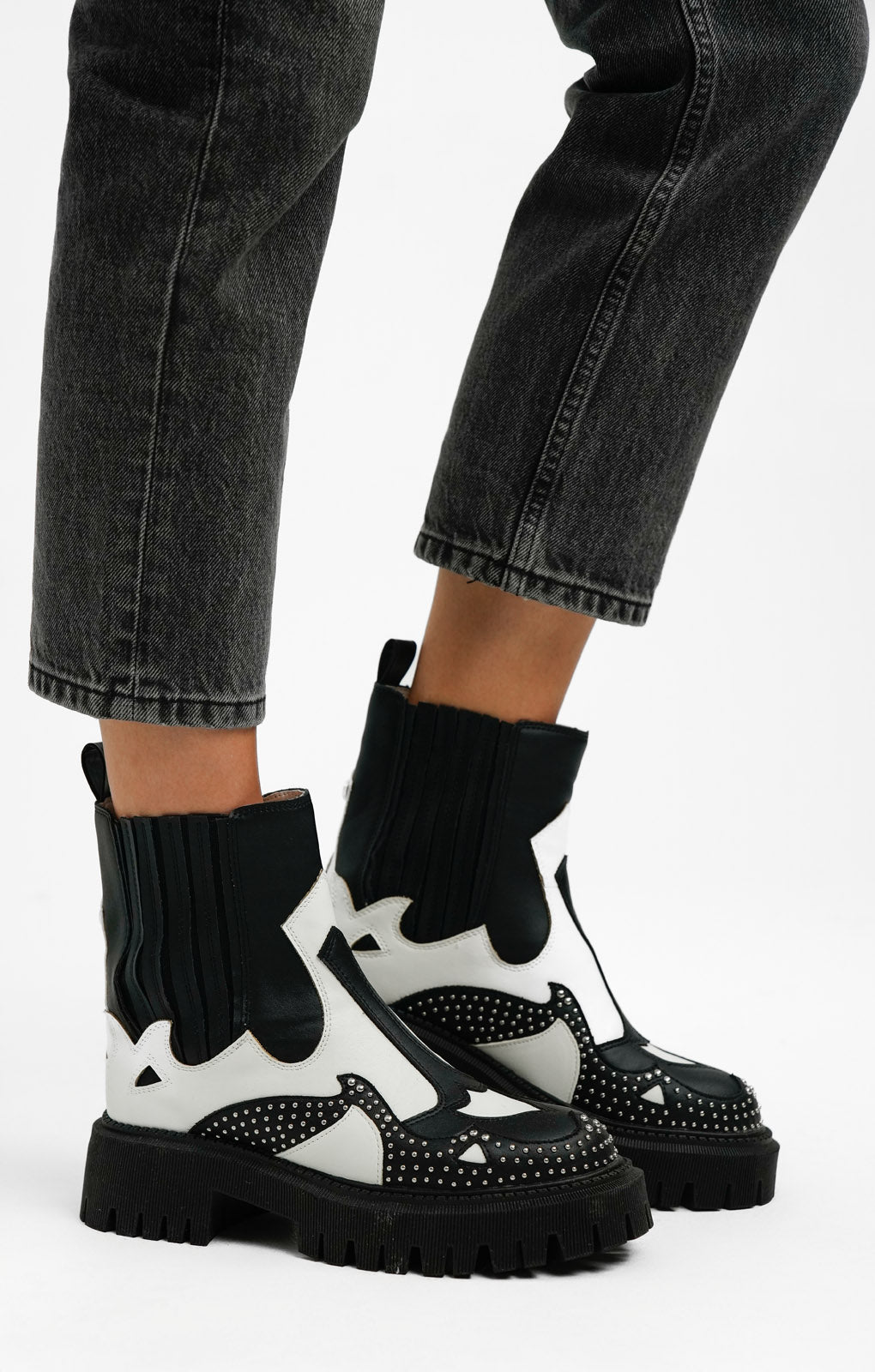 Steve Madden Abide Chunky Western Boots In Black And White