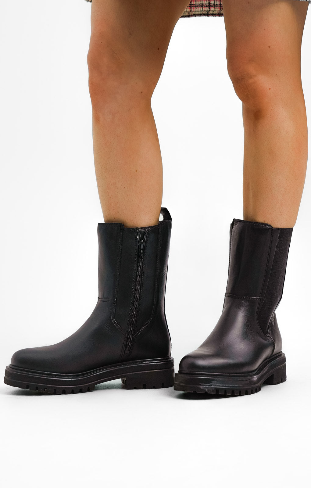 London Rebel Leather Chunky Chelsea Boot In Black