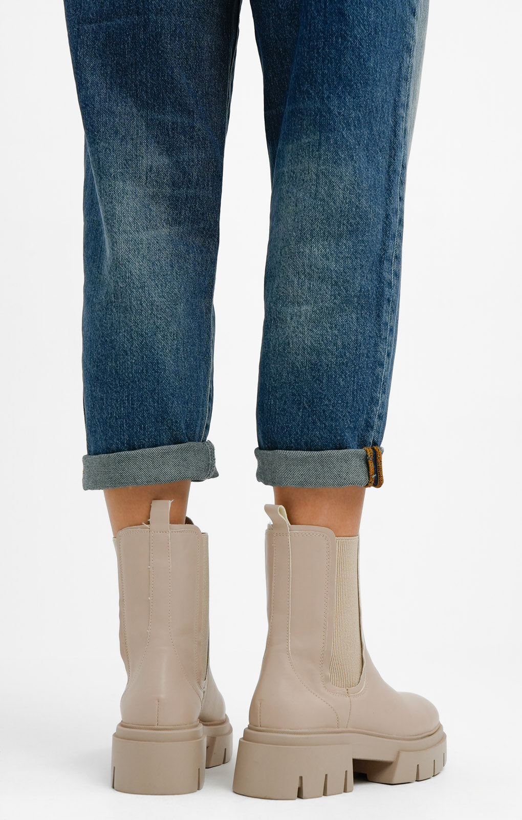 Schuh Amaya Calf Boots In Ecru