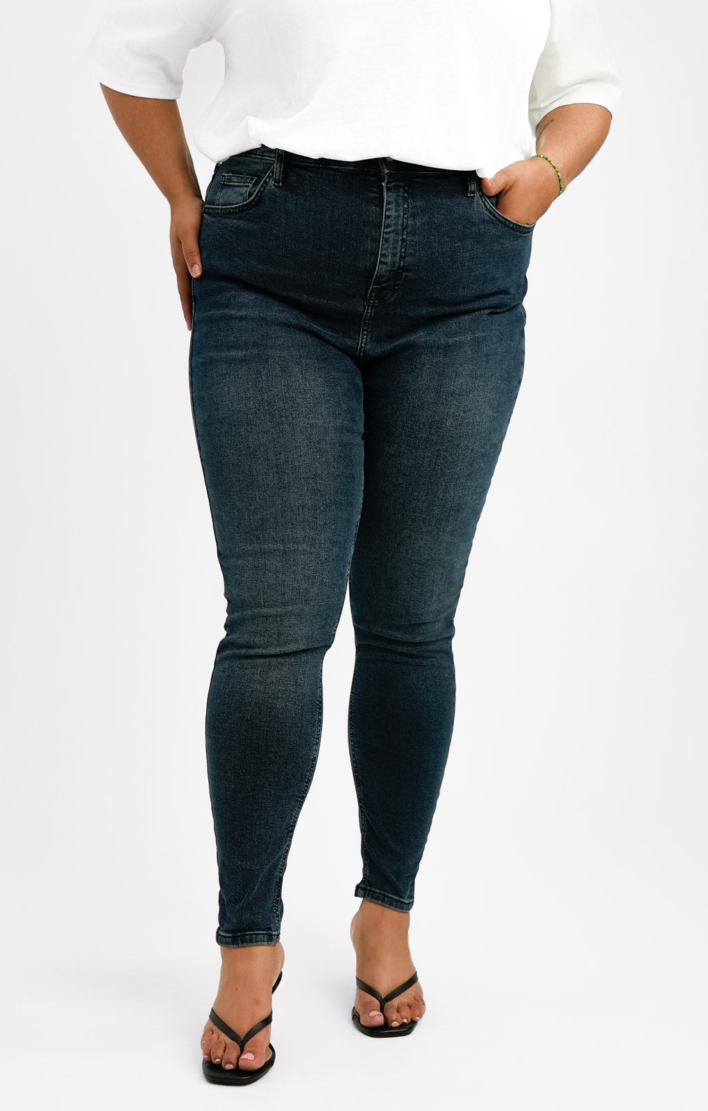 Topshop Curve High Rise Jamie Jeans In Blue Black
