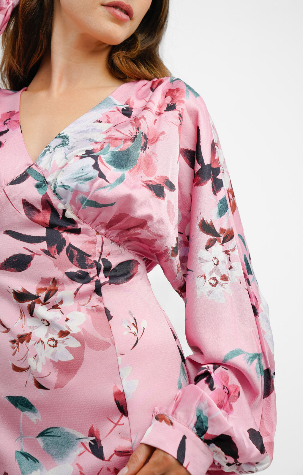 Liquorish Satin Maxi Dress With Kimono Sleeve In Dusky Pink Floral