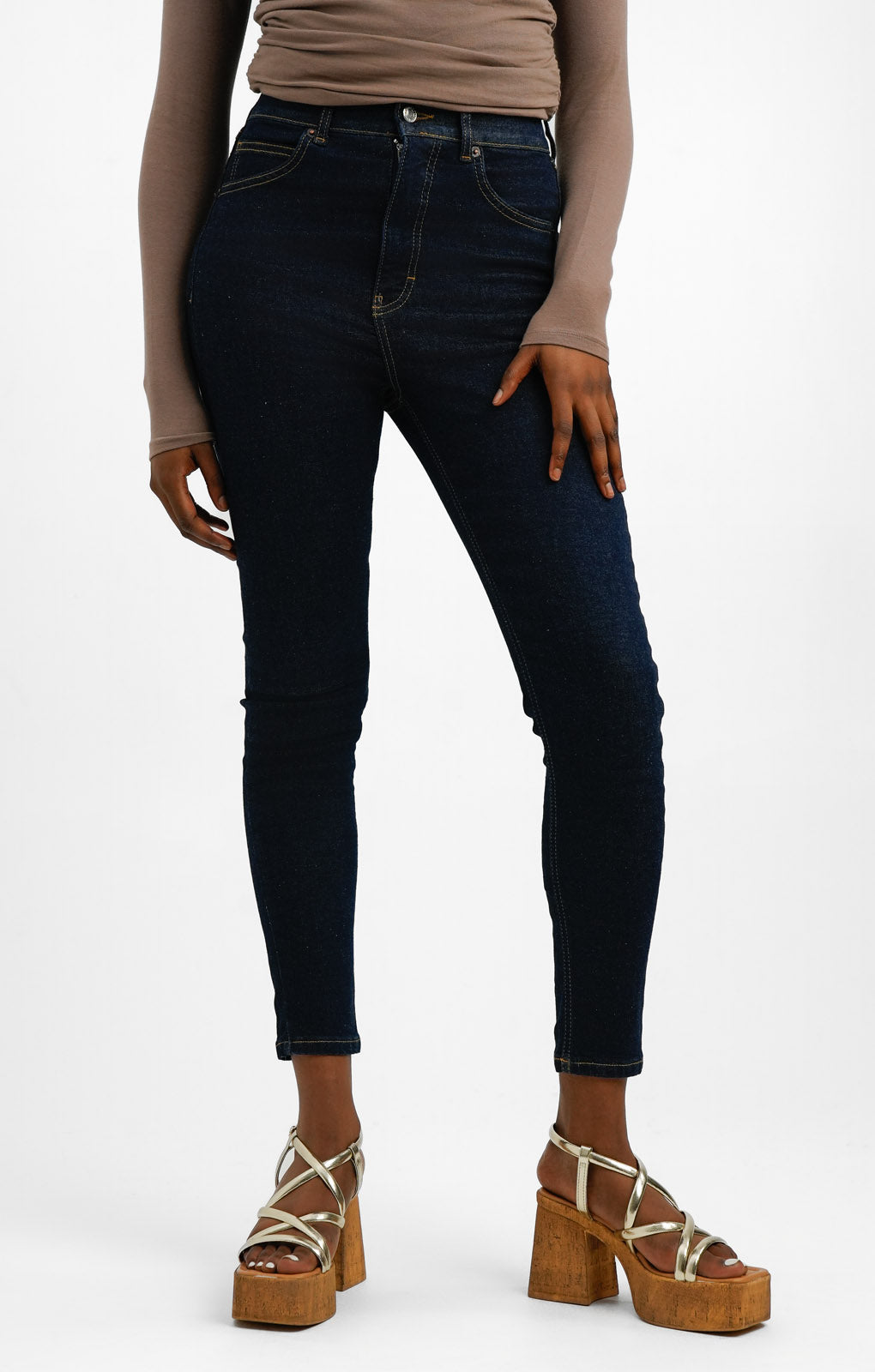 Topshop Enhancing High Rise Jamie Jeans In Mid Blue
