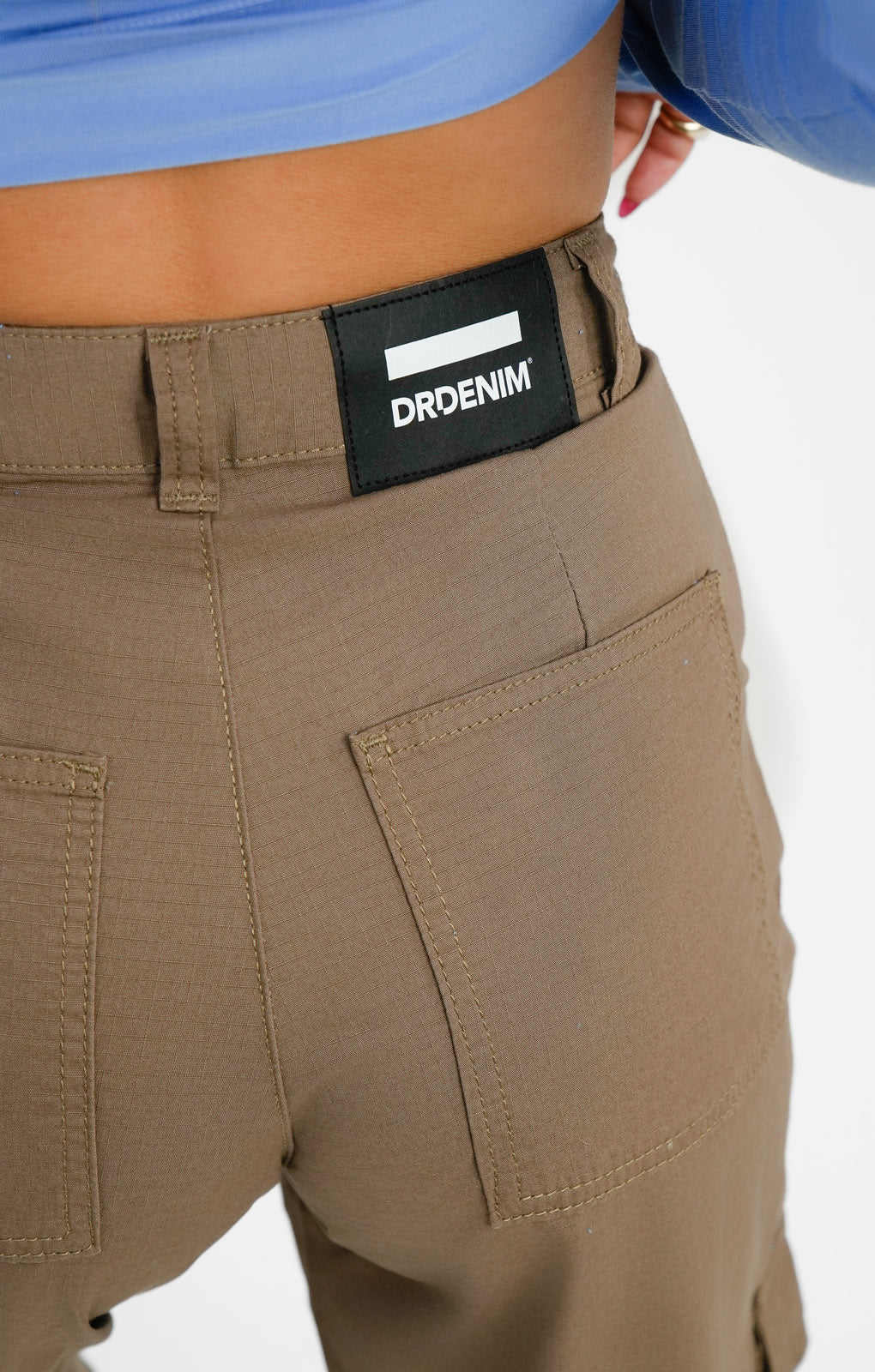 Dr Denim Donna Cargo Trousers In Brown