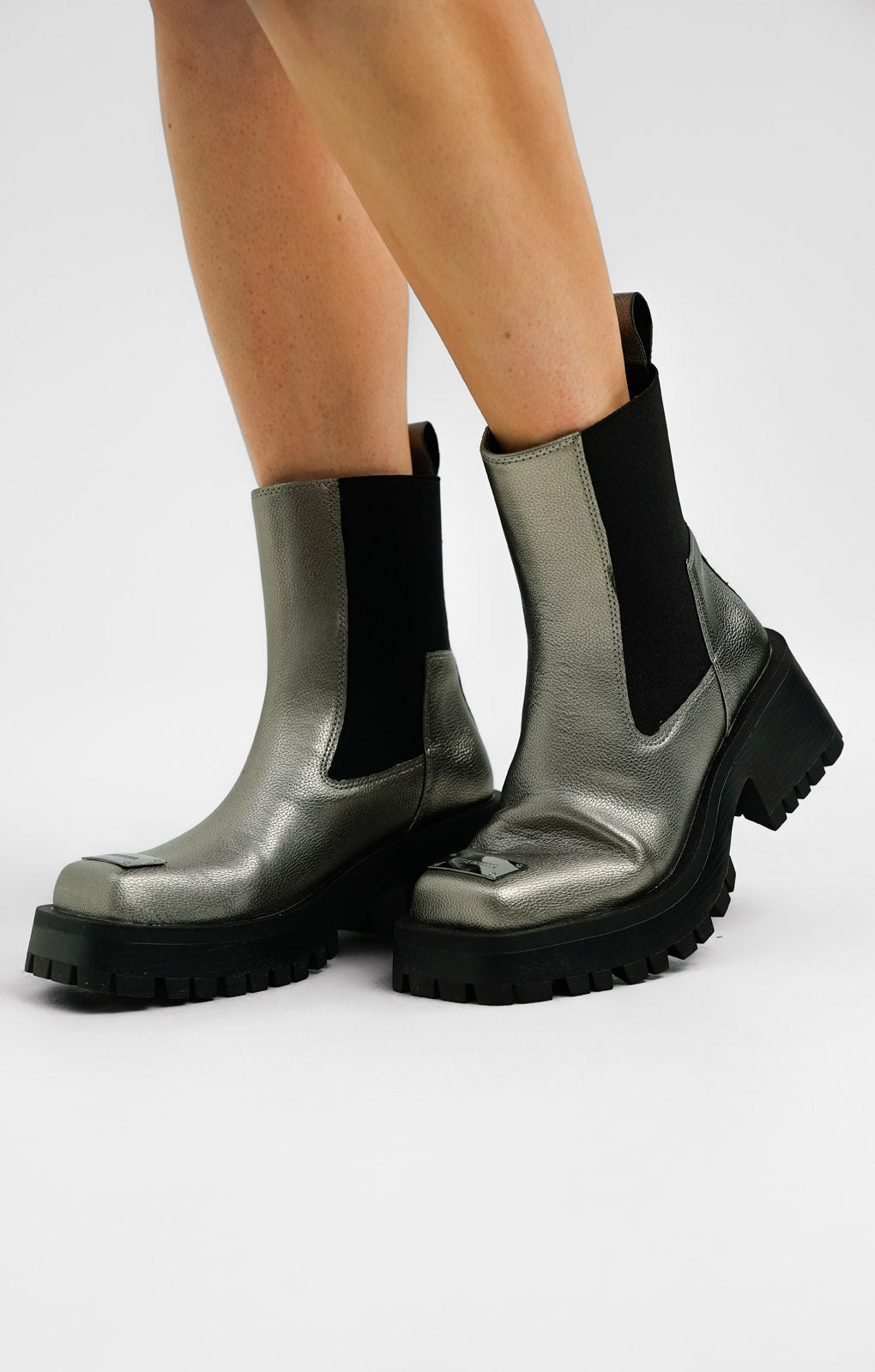 Steve Madden Sharpen Chunky Ankle Boots With Hardwear In Pewter