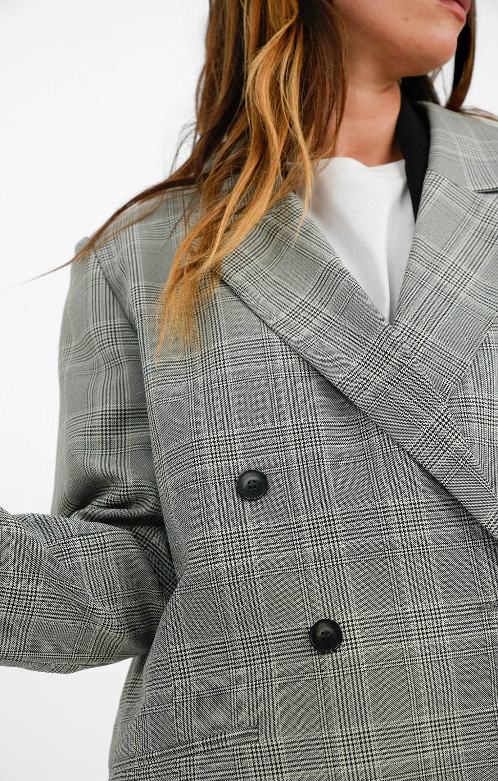 ASOS DESIGN Exaggerated Shoulder Boxy Blazer In Mono Check