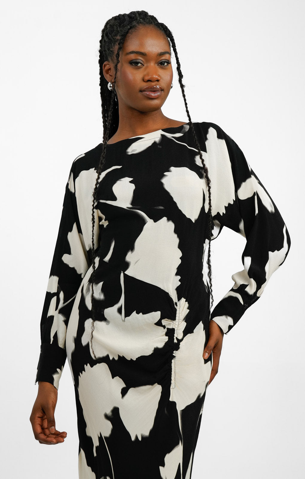 Topshop Ruched Front Long Sleeve Printed Midi Dress In Mono Floral Print