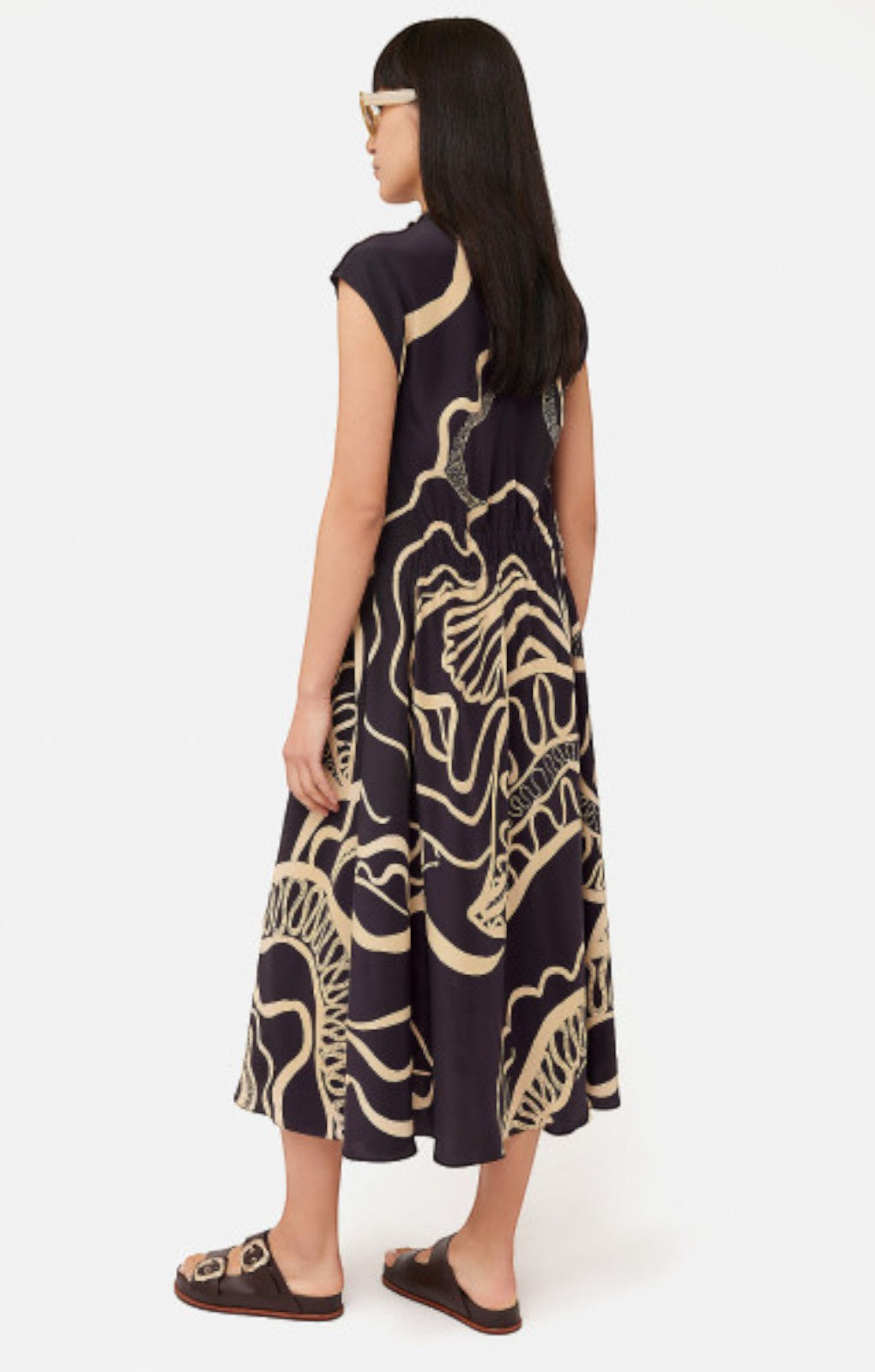 Jigsaw Sharan Ranshi Silk Dress – dresses by Jigsaw, available to rent from Hirestreet
