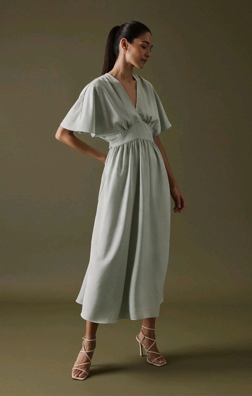 Nobody's Child Green Lorelai Midaxi Dress – dresses by Nobody's Child, available to rent from Hirestreet