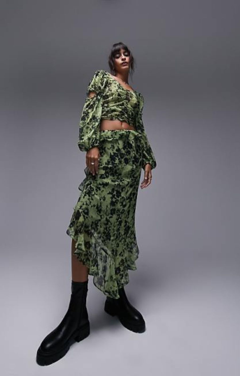 Topshop Raw Edge Ruffle Midi Skirt In Green Floral – skirts by Topshop, available to rent from Hirestreet