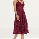 Dress The Population Tahani Midi Dress in Burgundy