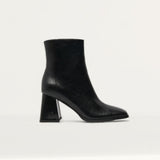 Schuh Billie Block Heel Boot