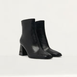 Schuh Billie Block Heel Boot
