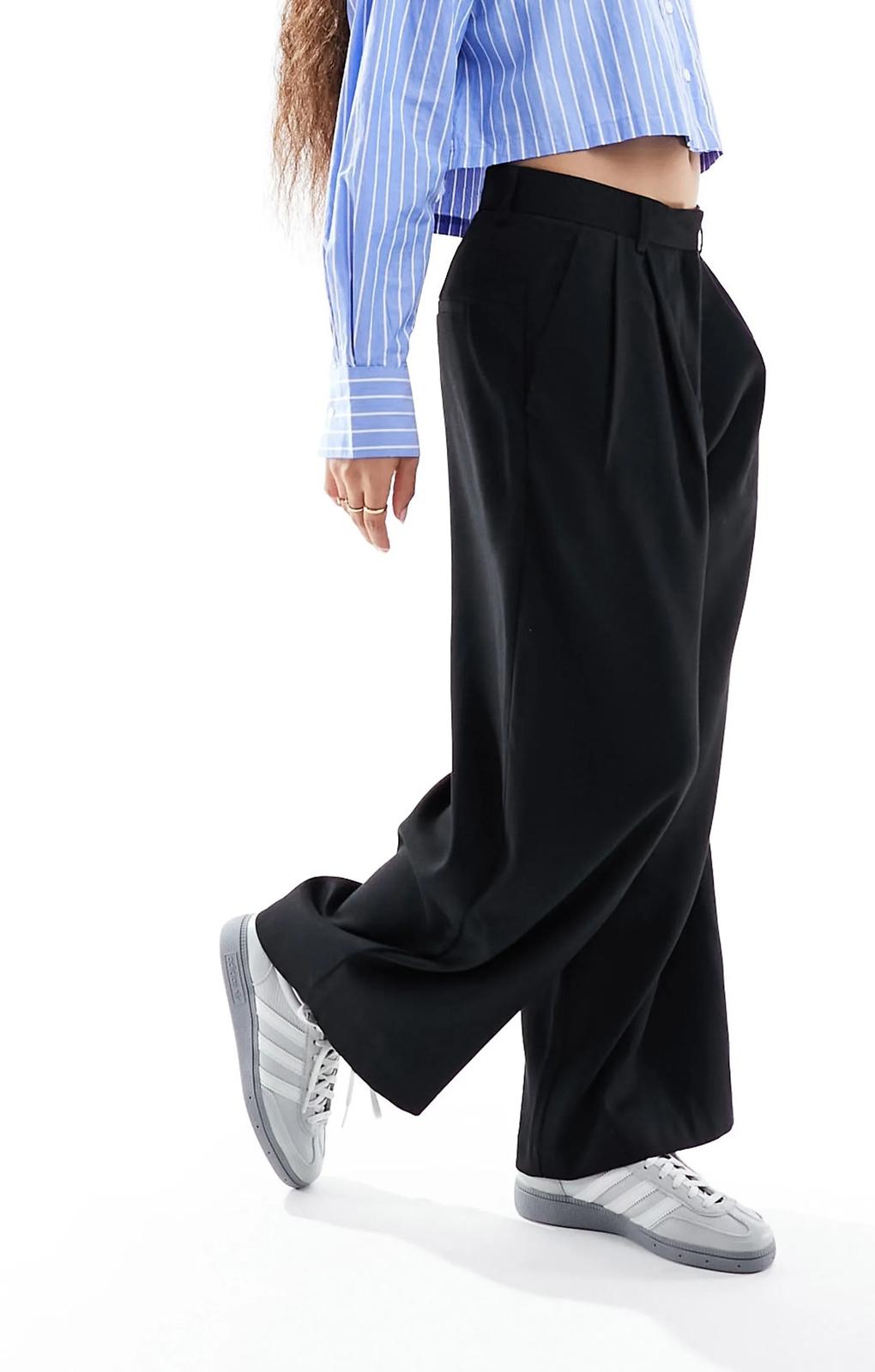 Only Petite Pleat Front Tailored Trousers In Black – trousers by ONLY Petite, available to rent from Hirestreet