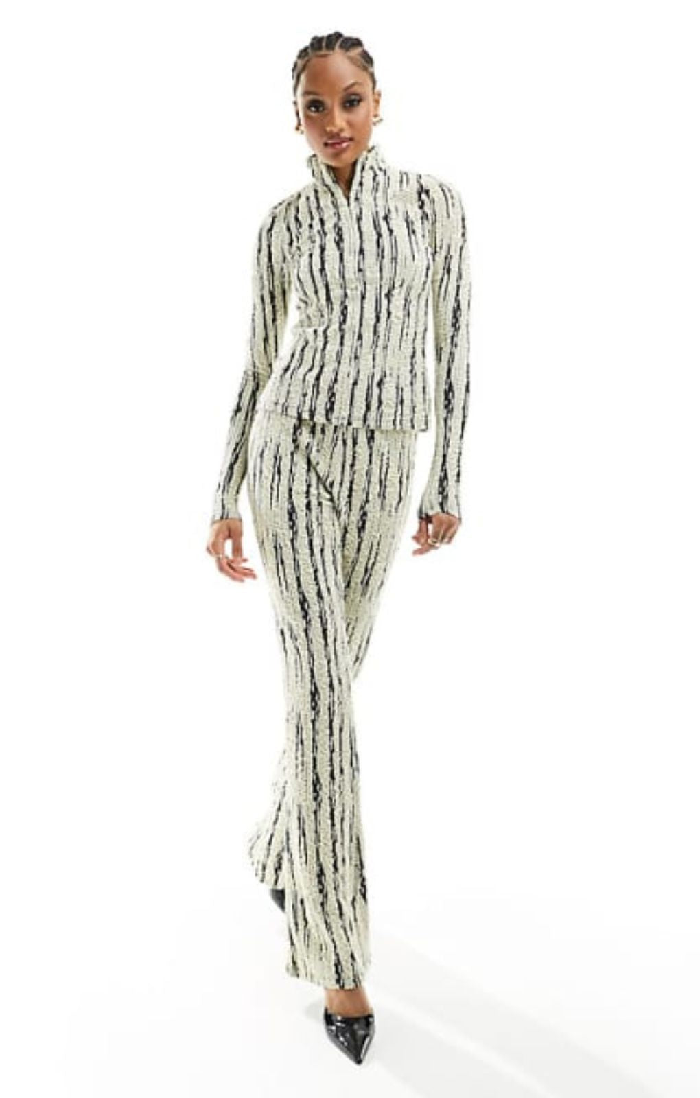 Vero Moda Tall Textured Zip Front Top In Monochrome – tops by Vero Moda Tall, available to rent from Hirestreet