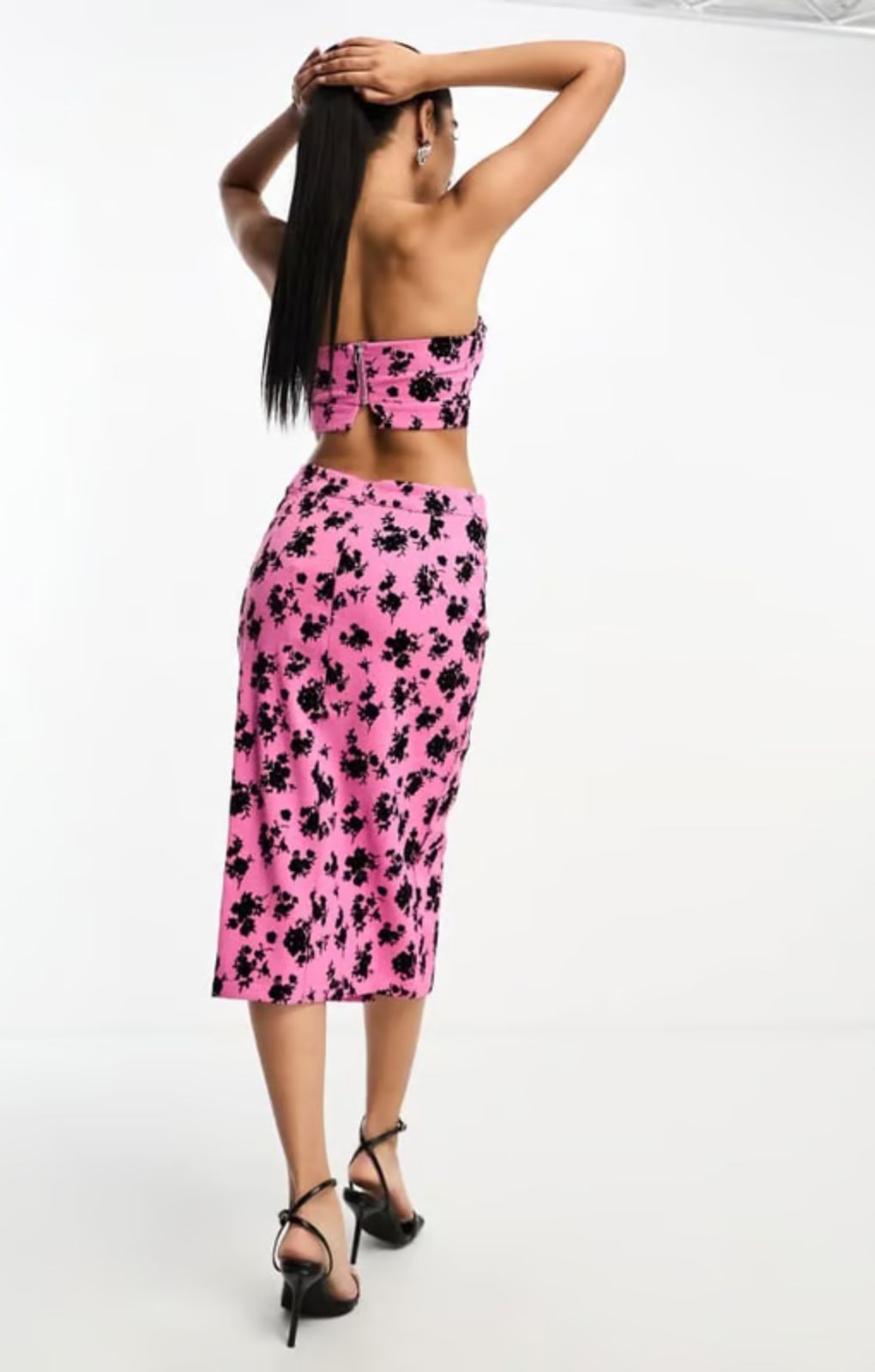 Vila Midi Pencil Skirt In Pink Floral Jacquard – skirts by Vila, available to rent from Hirestreet