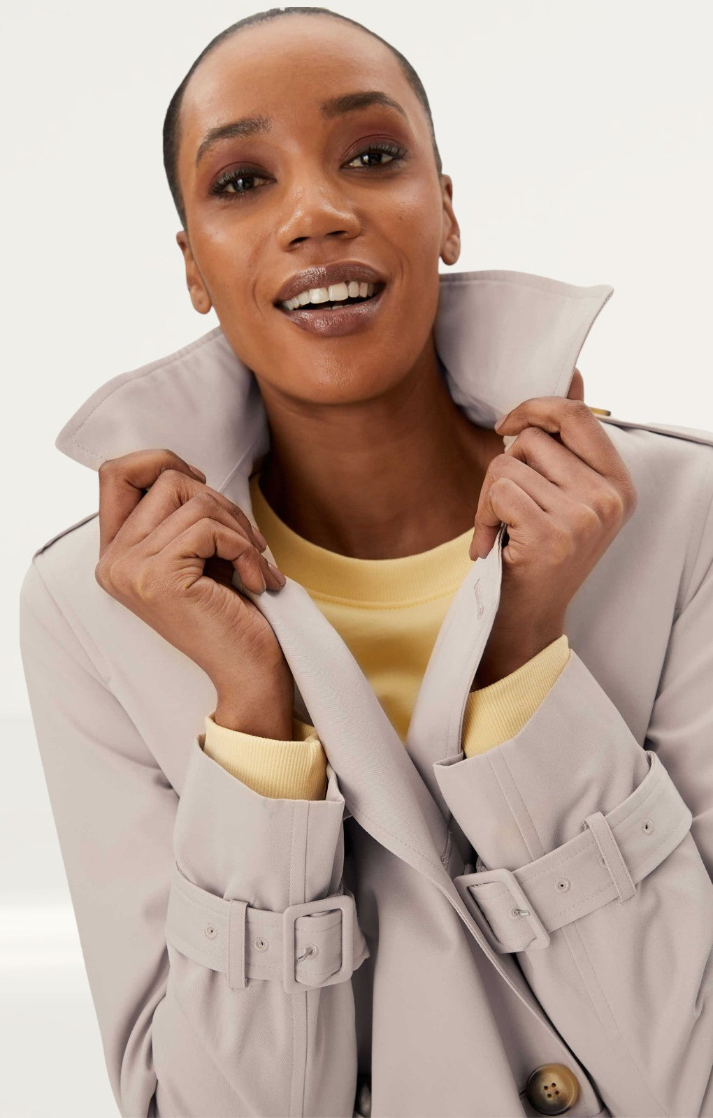 M&S Sand Essential Trench