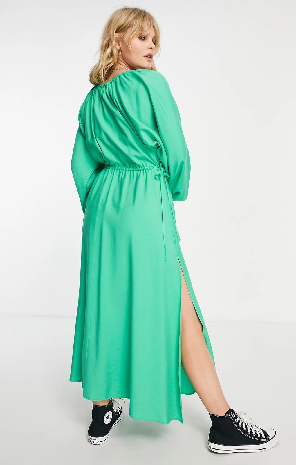 Topshop Textured Ruched Channel Midaxi Dress In Green – dresses by Topshop, available to rent from Hirestreet
