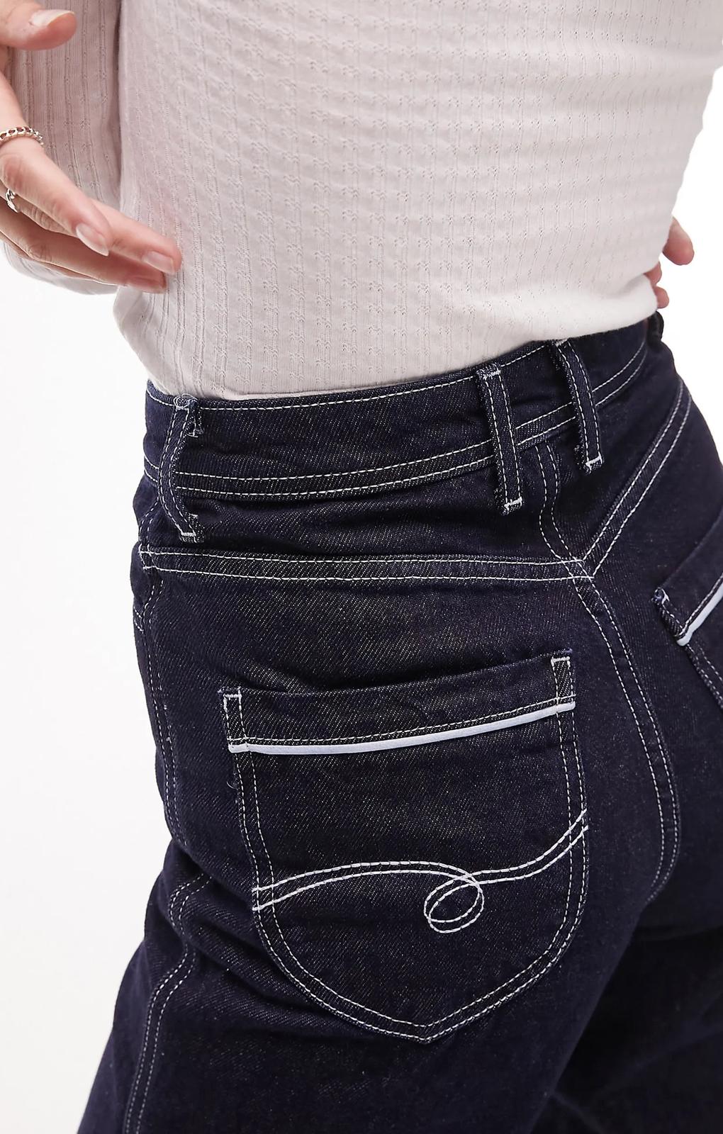Topshop Retro Straight Kort Jeans In Indigo – jeans by Topshop, available to rent from Hirestreet