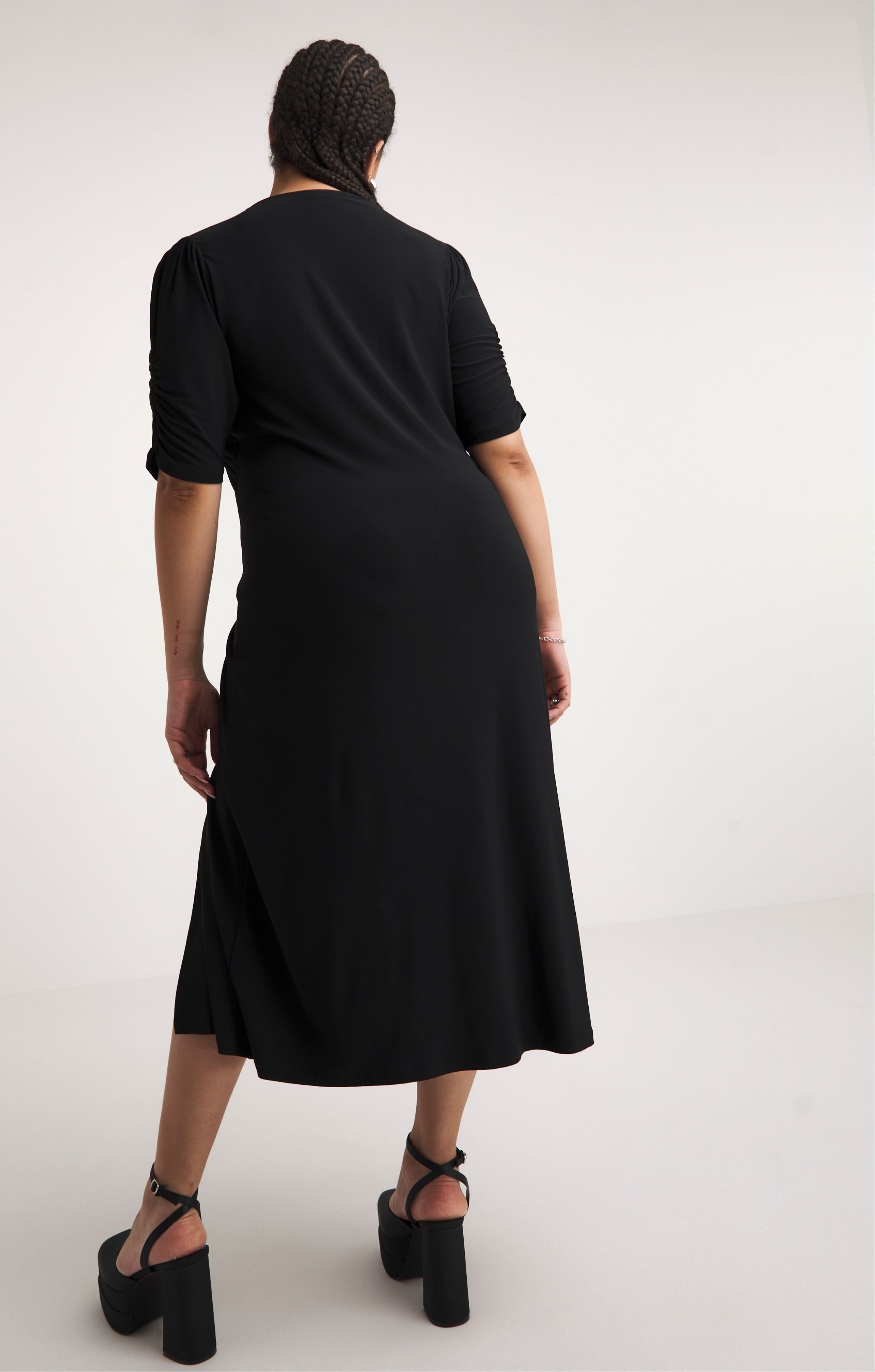 Simply Be Black Slinky Ruched Midi Dress