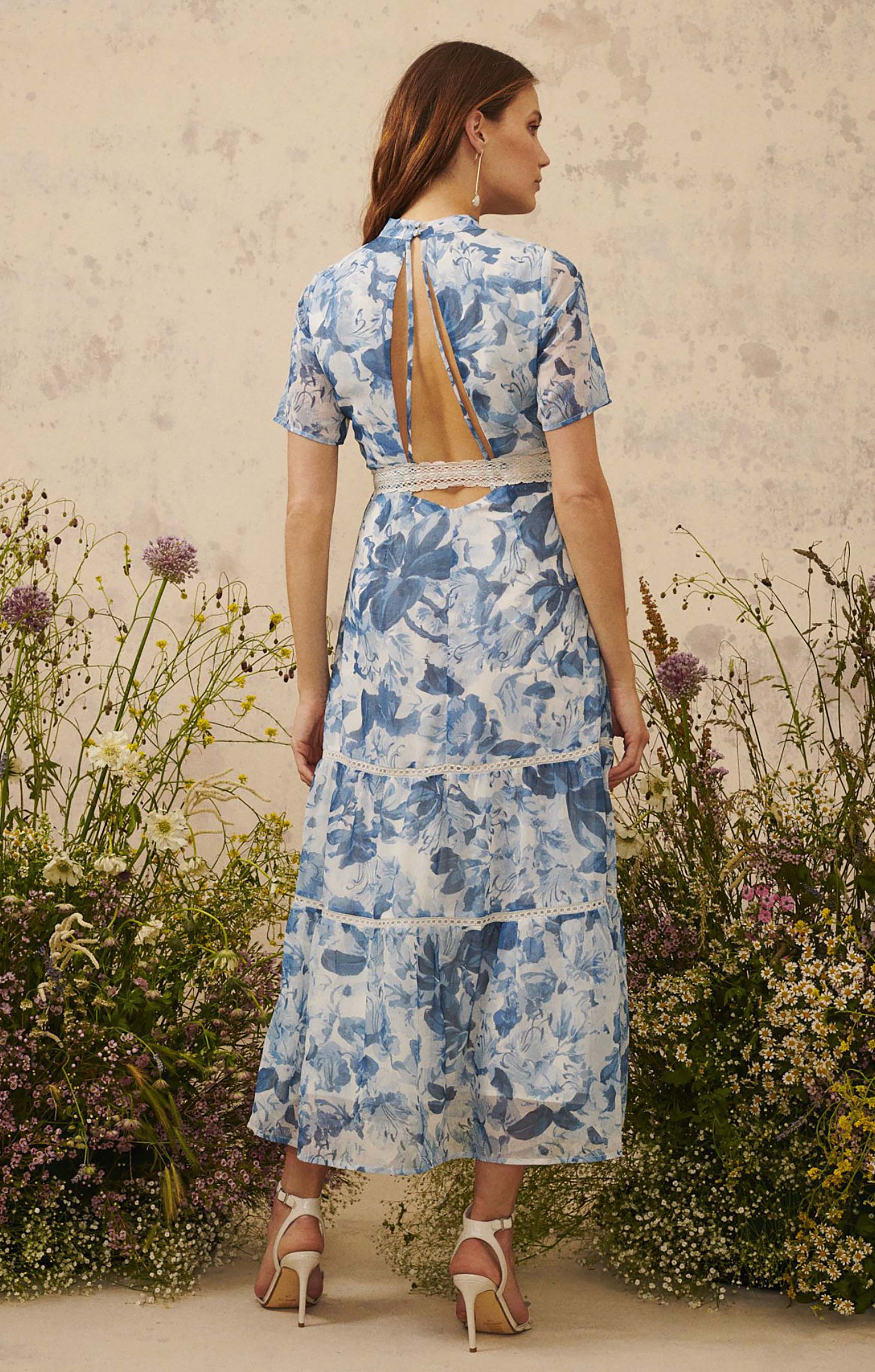 hope and ivy blue floral dress Hope & Ivy cold shoulder maxi dress in blue floral