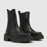 Schuh Andrea Leather Chunky Chelsea Boots in Black product image