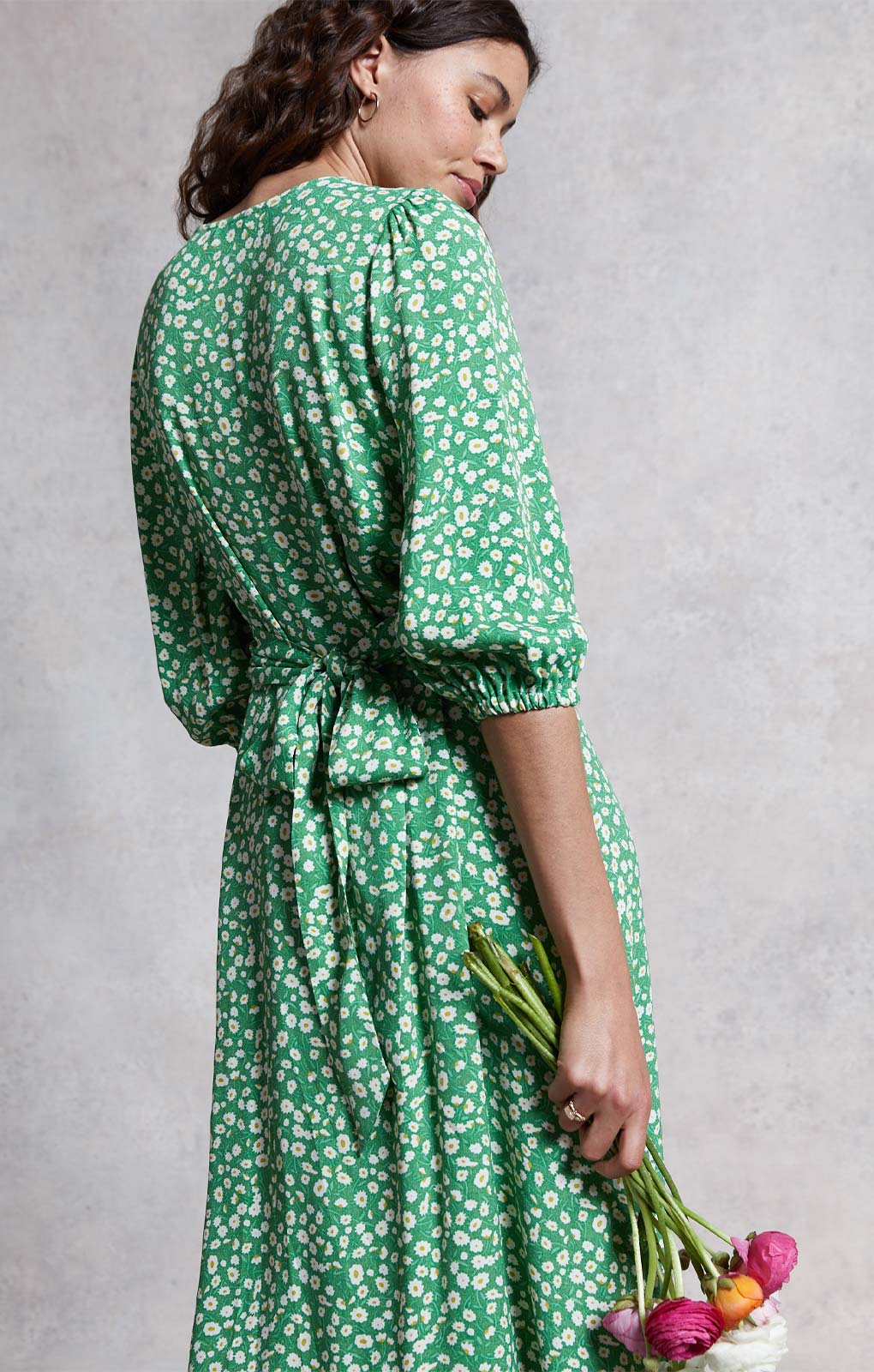 Rent M&S X GHOST Green Floral V Neck Midi Dress | Hirestreet Rent M&S X GHOST Green Floral V Neck Midi Dress | Hirestreet