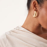 Abercrombie & Fitch Long Sleeved Off The Shoulder Top in Cream Velvet