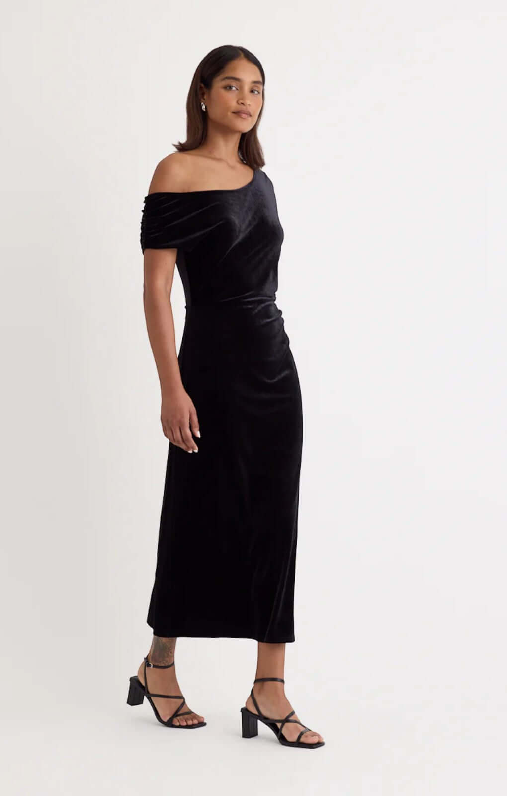 Nobody's Child Black Velvet Off Shoulder Skylar Midi Dress