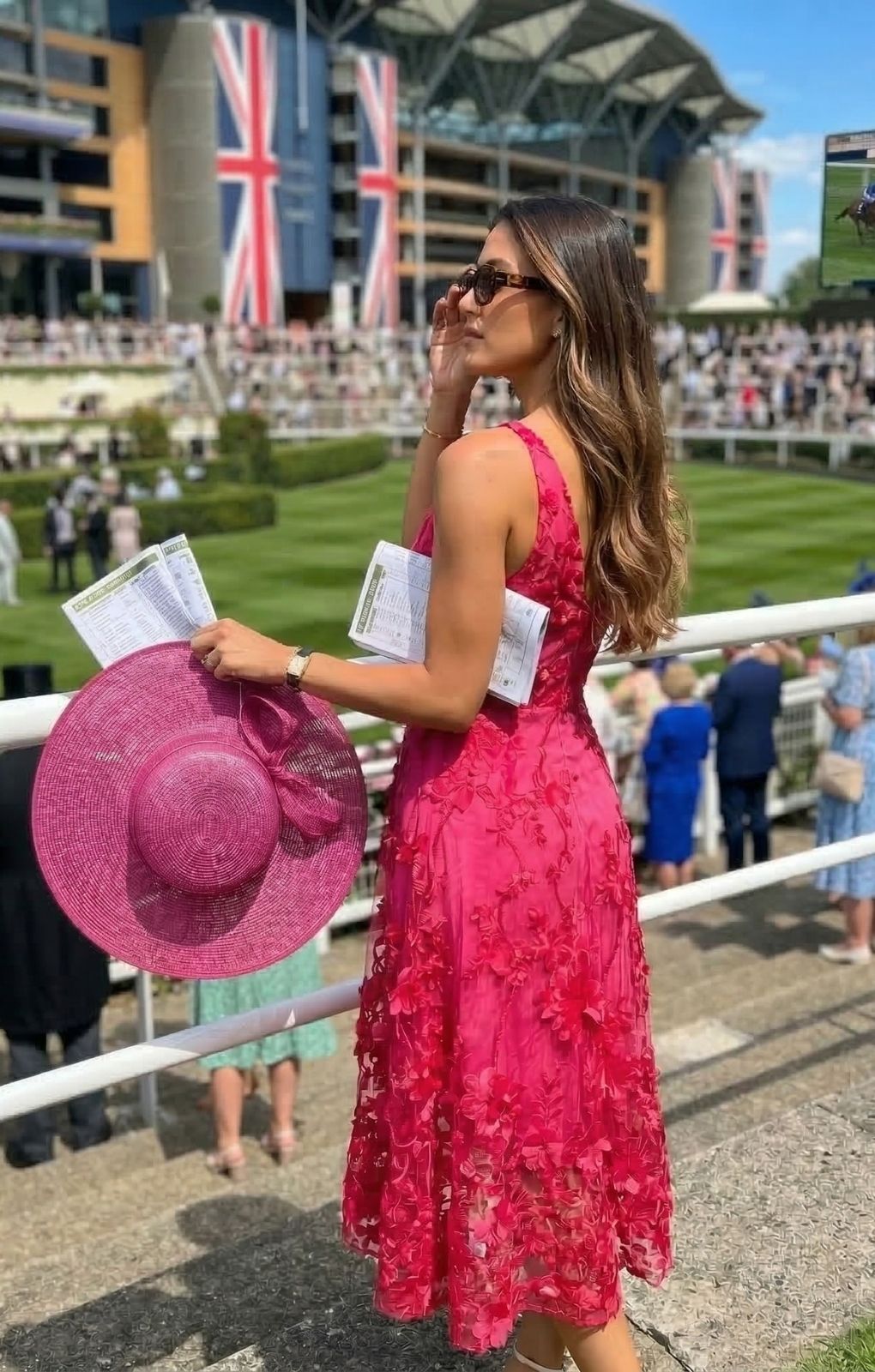 Rent Dress The Population Audrey Floral Effect Begonia Midi Dress | Hirestreet Rent Dress The Population Audrey Floral Effect Begonia Midi Dress | Hirestreet