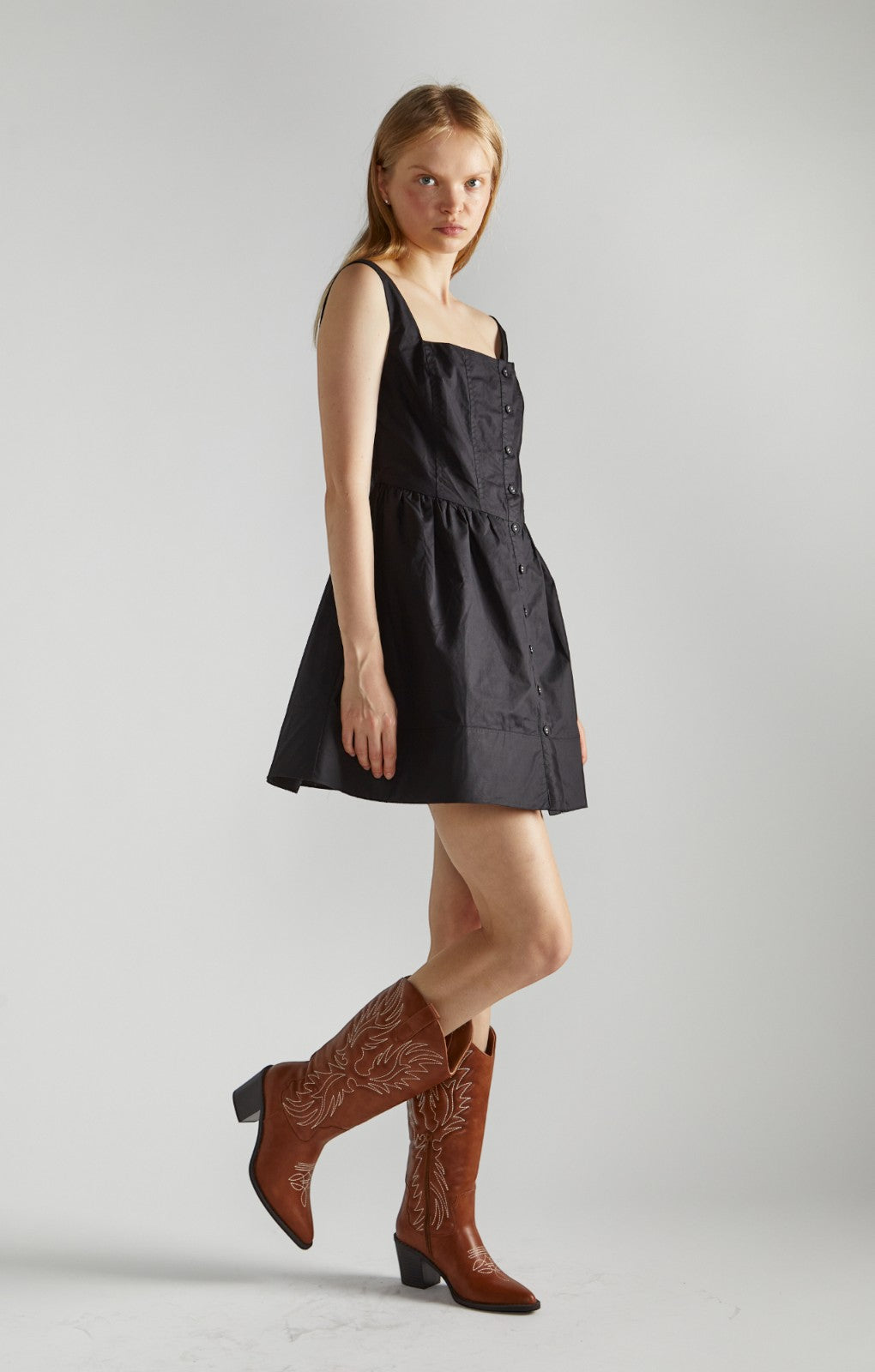Glamorous Tan Cowboy Boots