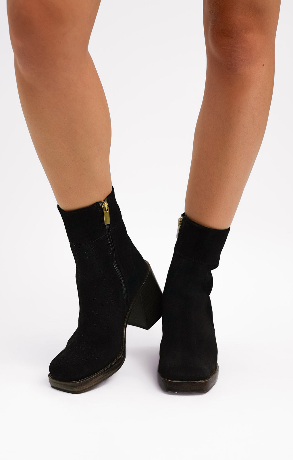 ASOS DESIGN Region Suede Mid-Heel Boots In Black