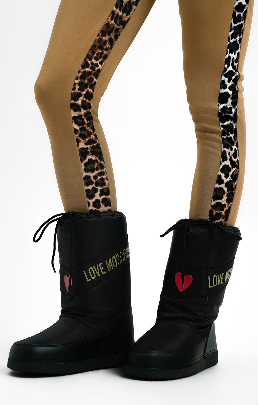 Love Moschino Classic Snow Boots In Black