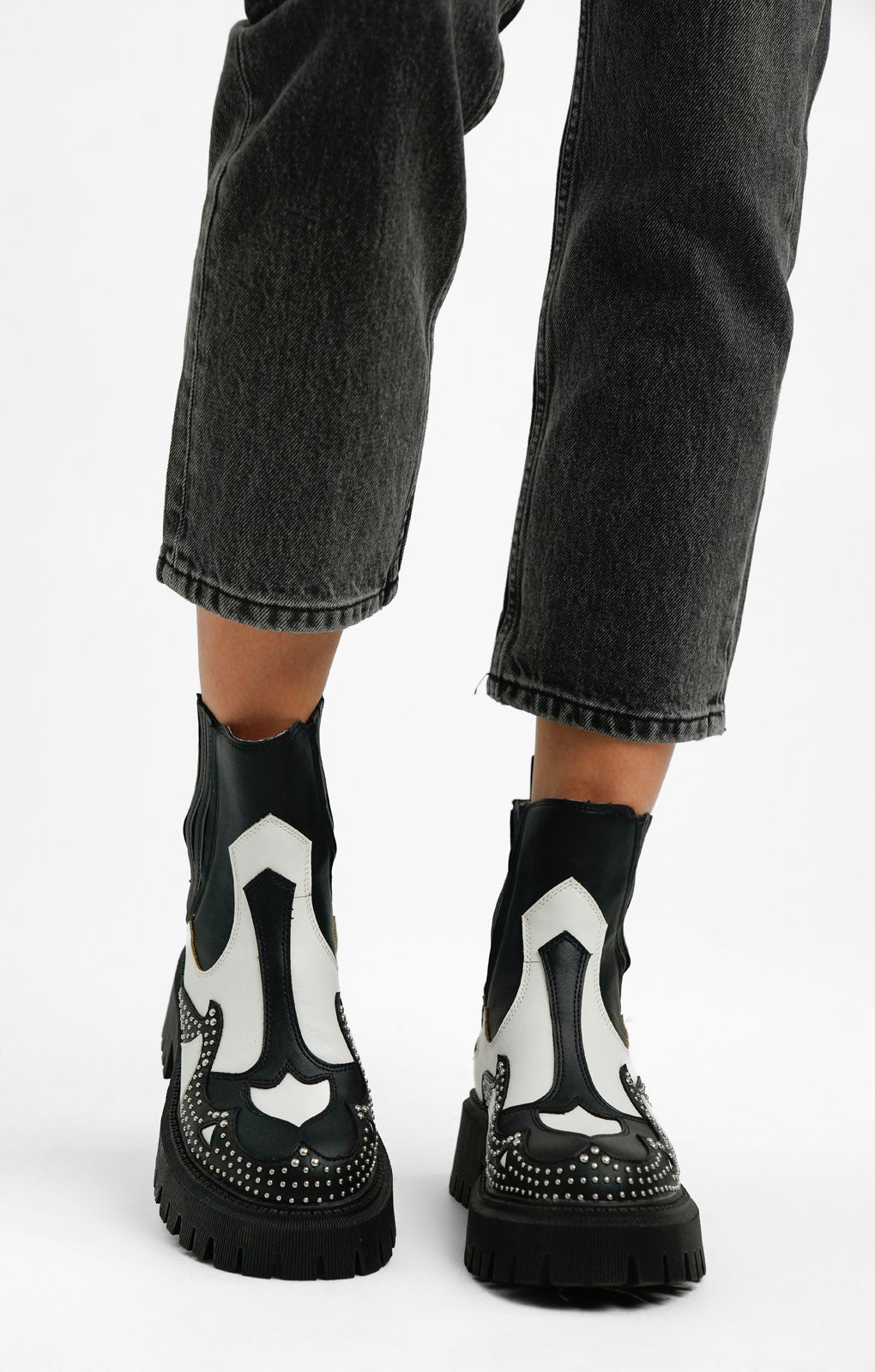 Steve Madden Abide Chunky Western Boots In Black And White