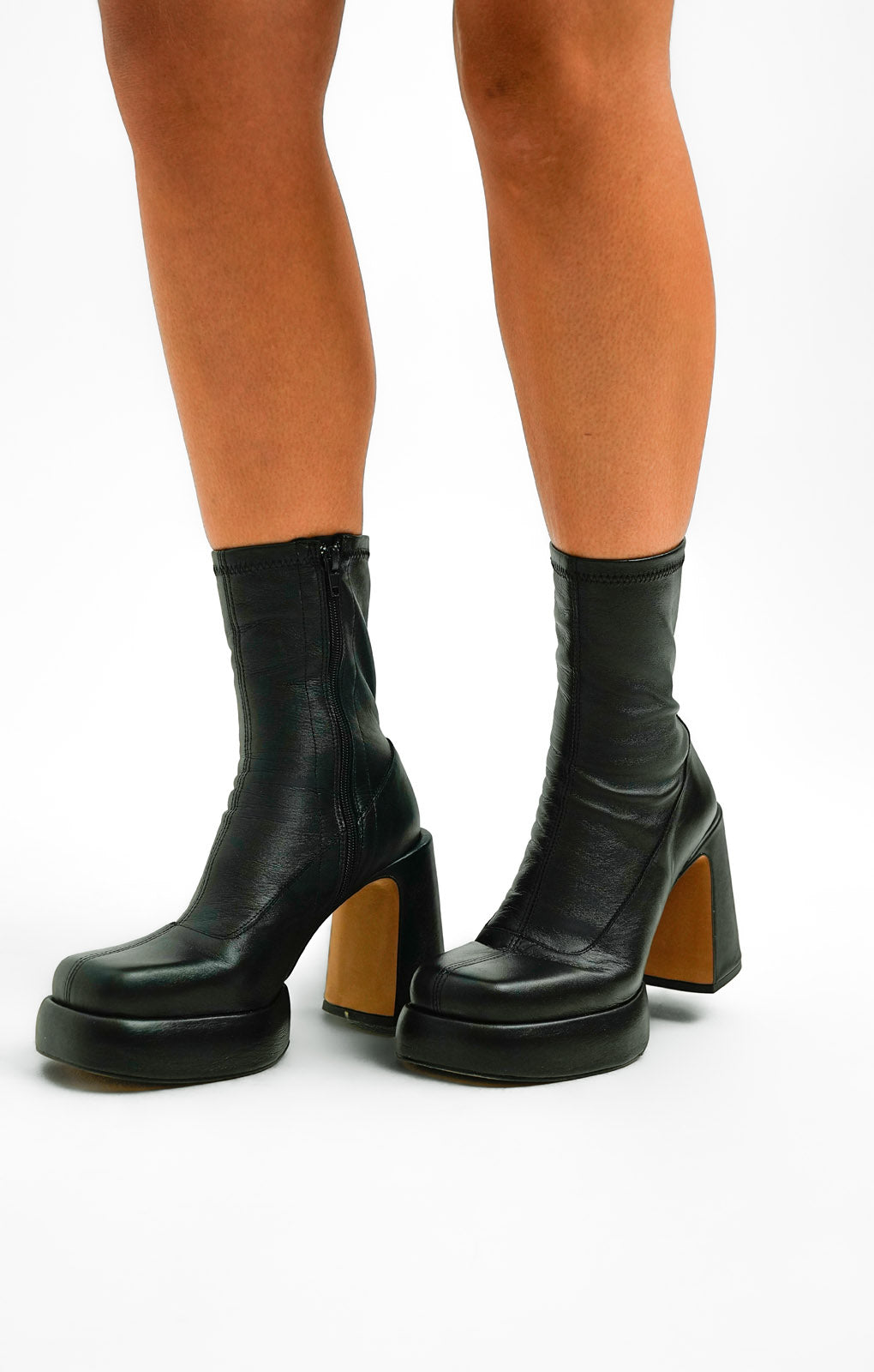 Topshop Hannah Premium Leather Platform Ankle Boot In Black