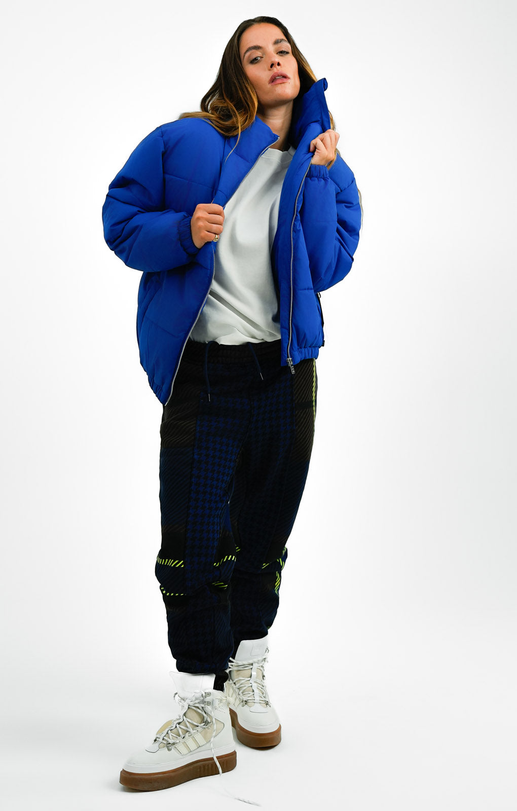 Fila Unisex Colour Blocked Puffer With Logo In Blue