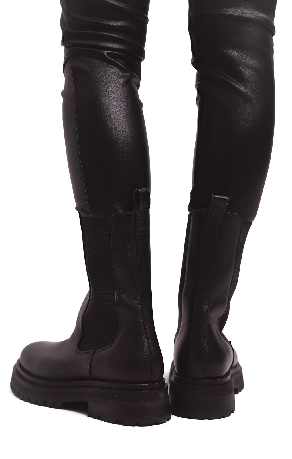 Leather Pull On Chunky Boots In Black