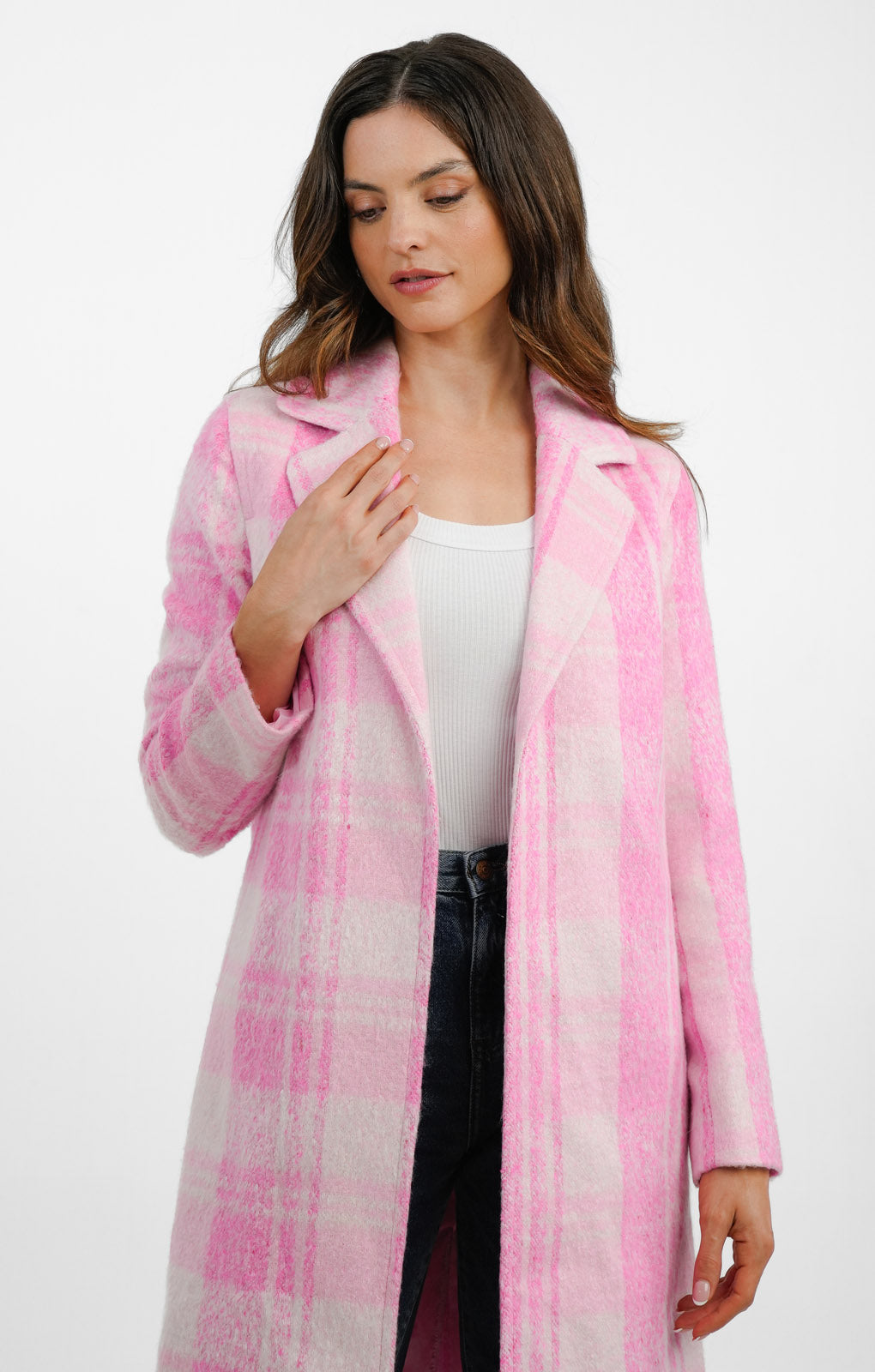 Helene Berman Ruth Long Blanket Coat In Pink Dogtooth