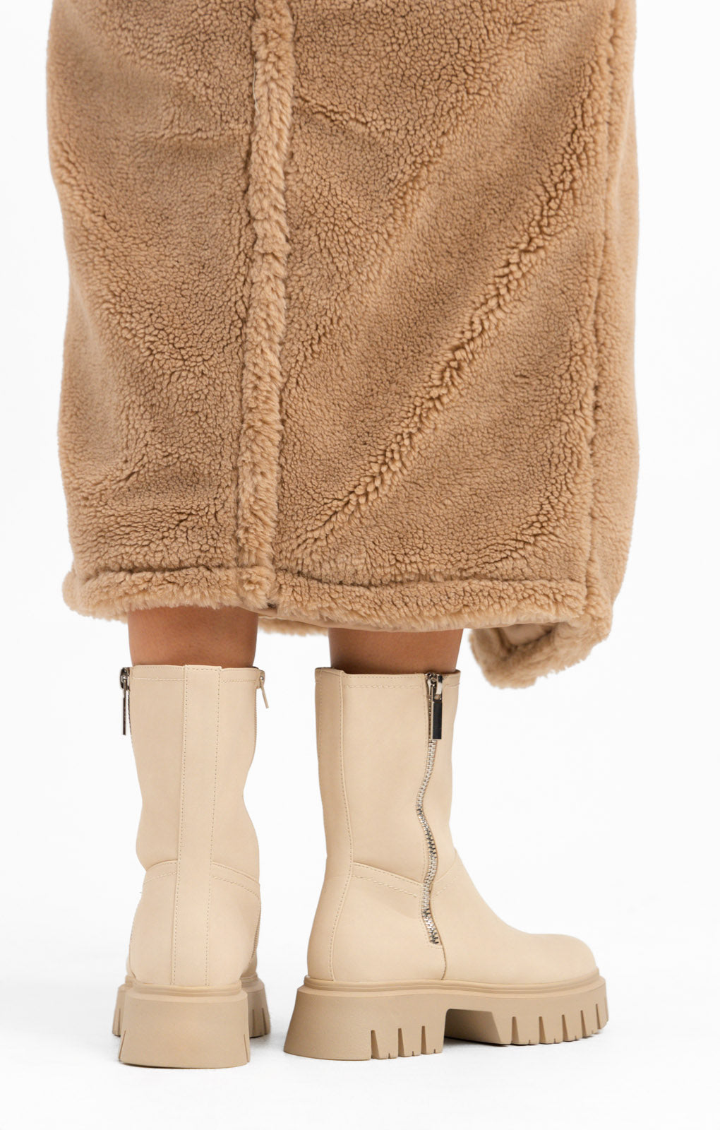 ASOS DESIGN Amalfi Zip Up Biker Boots In Off-White