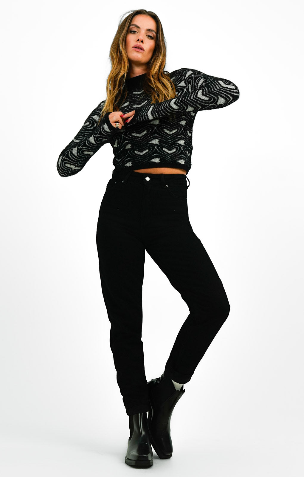 Gianni Feraud Heart Print Cropped Jumper In Black And White